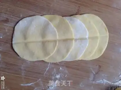 Make Rose buns step 4