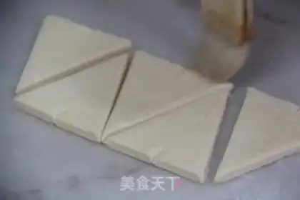 Make The horns of the bull step 7