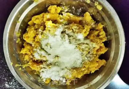 Make Frozen potato cakes step 1