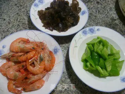 Make Spicy prawn step 0