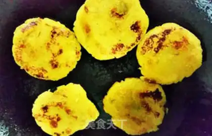 Make Frozen potato cakes step 5