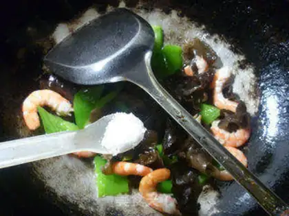 Make Spicy prawn step 6