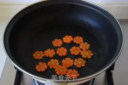 Make Nutritional hot noodles step 3