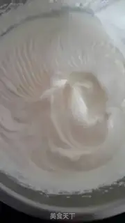 Make Barbie doll cake step 3