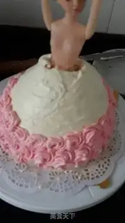 Make Barbie doll cake step 8