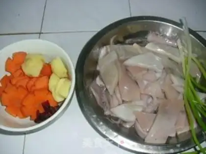Make Squid roasted quail eggs step 1