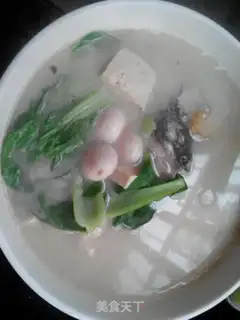 Make Frozen tofu mushroom fish soup step 2