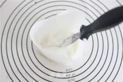 Make Homemade gingercake candy box step 9
