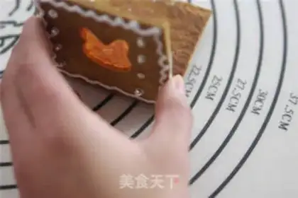 Make Homemade gingercake candy box step 12