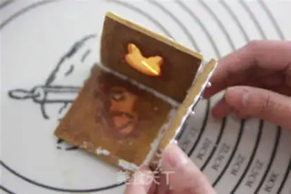 Make Homemade gingercake candy box step 14