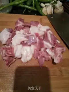 Make Pepper fried duck leg step 1