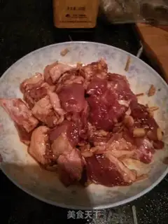 Make Pepper fried duck leg step 3
