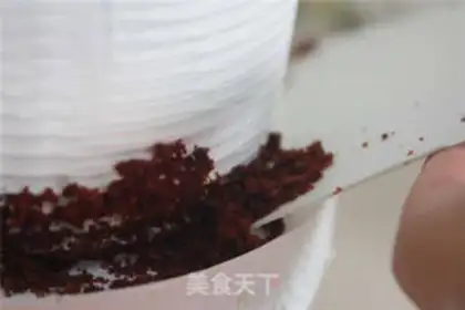 Make Red velvet cake step 24