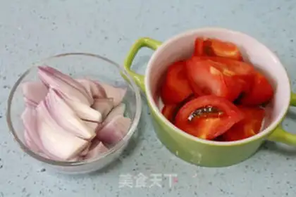 Make Tomato cowtail soup step 5