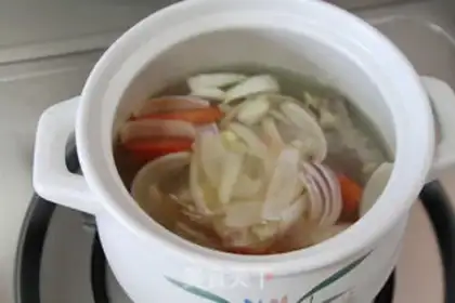 Make Tomato cowtail soup step 12