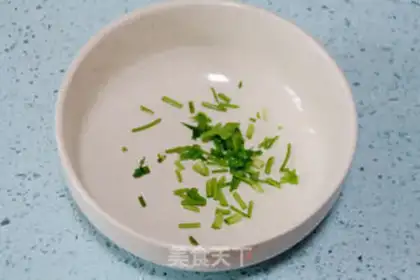 Make Tomato cowtail soup step 18