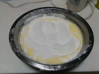 Make Purple chip cake rolls step 7