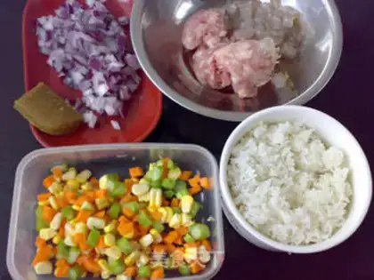Make Curry-wet fried rice step 0