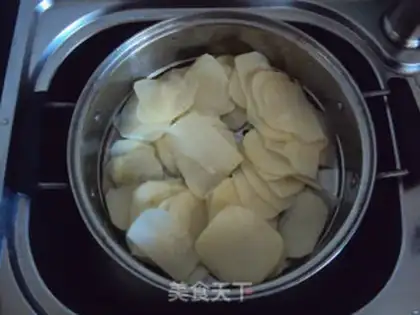 Make Microwave home-made chips step 3