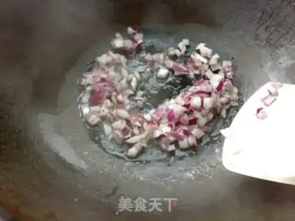 Make Curry-wet fried rice step 1