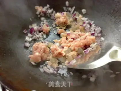 Make Curry-wet fried rice step 2