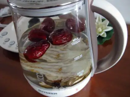 Make Red-tree lily soup step 1