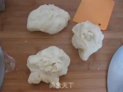 Make Light cream bean toast step 4