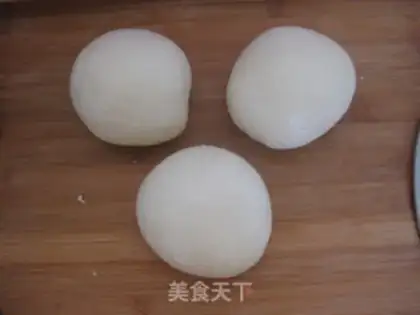 Make Light cream bean toast step 5