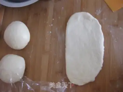 Make Light cream bean toast step 6