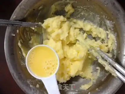 Make raisin cookies step 2