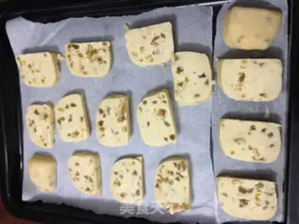 Make raisin cookies step 7