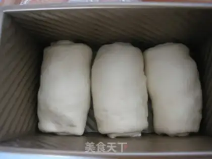 Make Light cream bean toast step 12
