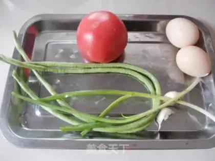 Make Fancy tomato fried eggs step 0