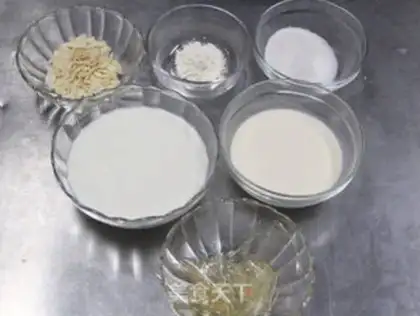 Make Almond pudding step 0