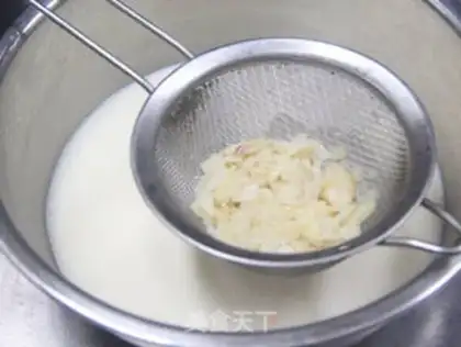 Make Almond pudding step 5
