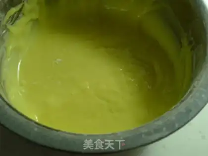 Make Barbie doll cake step 3