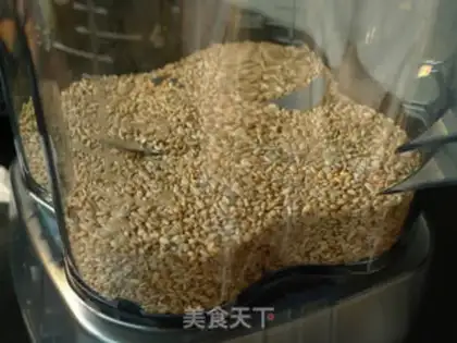 Make Homemade sesame sauce step 1