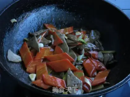 Make Carrot and pork step 9