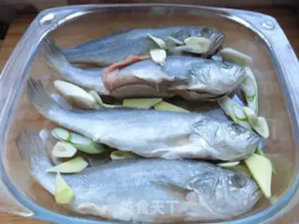 Make Red-burned yellowfish step 1