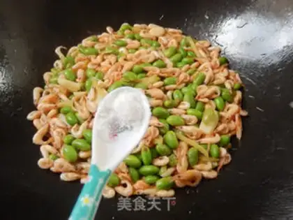 Make Shrimp beans step 8