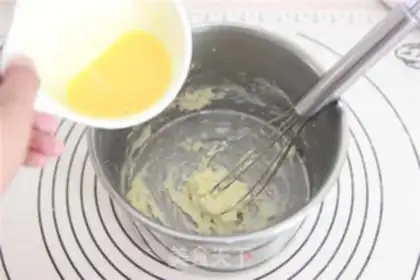 Make French caramel banana pie step 6