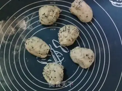 Make French ball, black sesame step 4