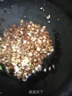 Make Garlic fan dolls step 7