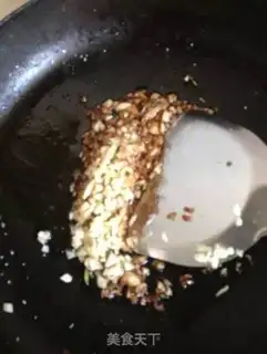 Make Garlic fan dolls step 8