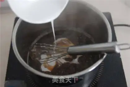 Make Caramel chestnut cake step 9