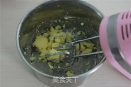 Make Sweet apple cake step 4