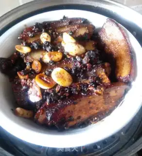 Make Steam meat in dried vegetables step 16