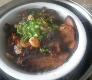 Make Steam meat in dried vegetables step 17