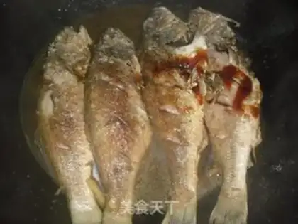 Make Squirt the yellowfish step 4