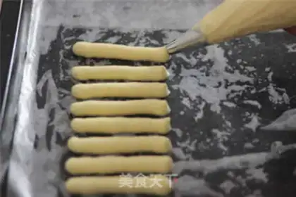 Make Double-finger cakes step 6